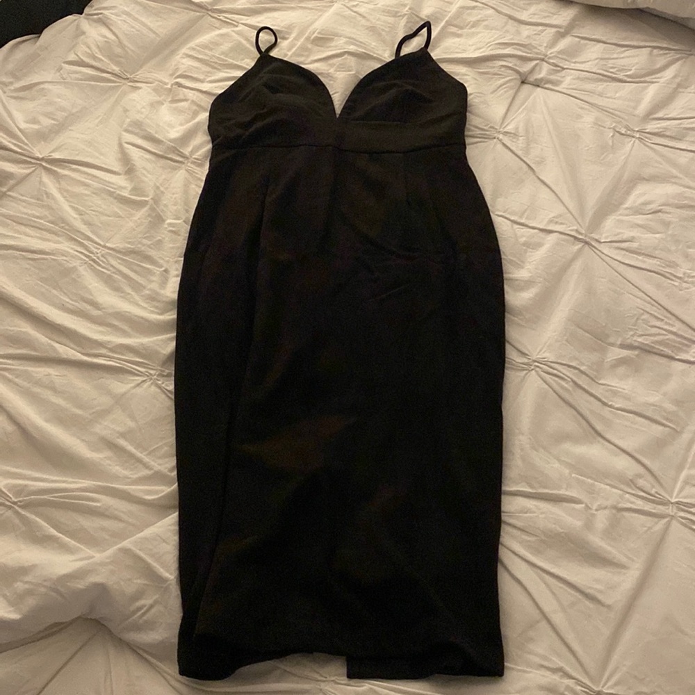 Lulus velvet bodycon midi dress with deep sweetheart neckline size L